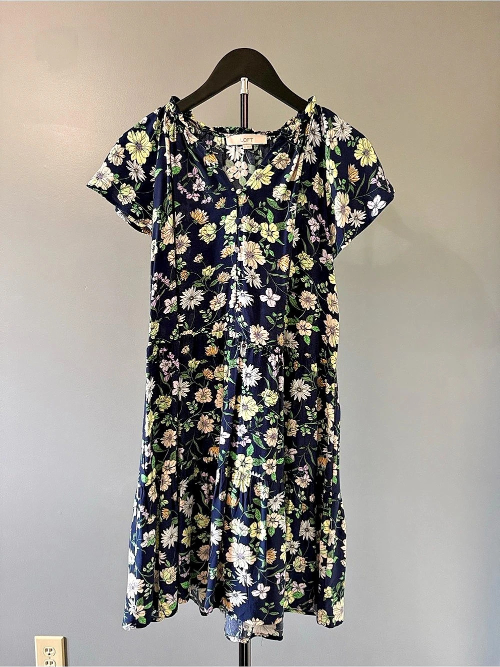 LOFT Floral Mini Dress in Blue & Pink Size Medium Like New